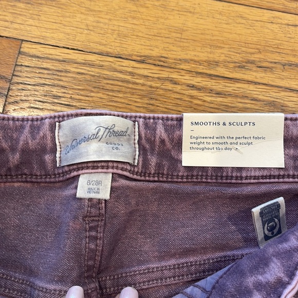 Universal Thread Soft Jeans - Picture 2 of 3